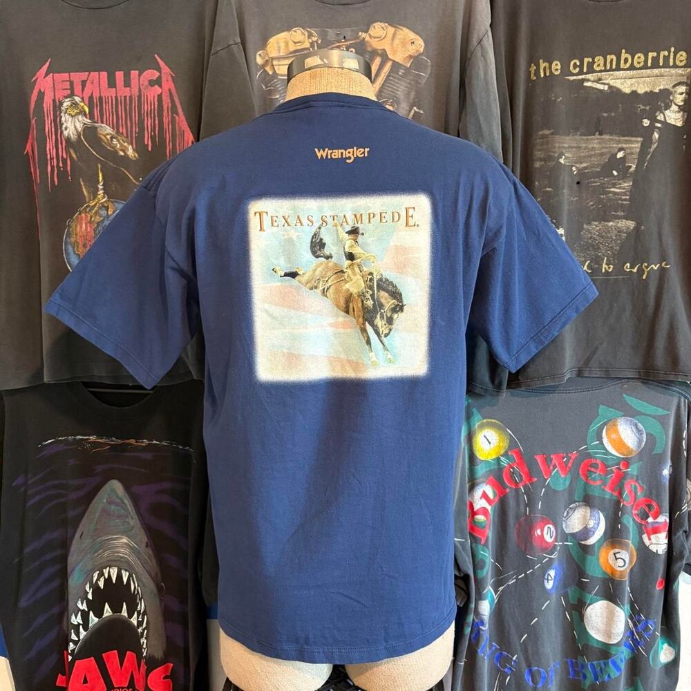 Vintage 2000s wrangler t shirt